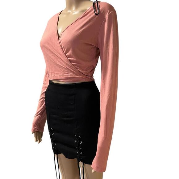 Chic Pink Wrap Crop Top - Picture 2 of 5